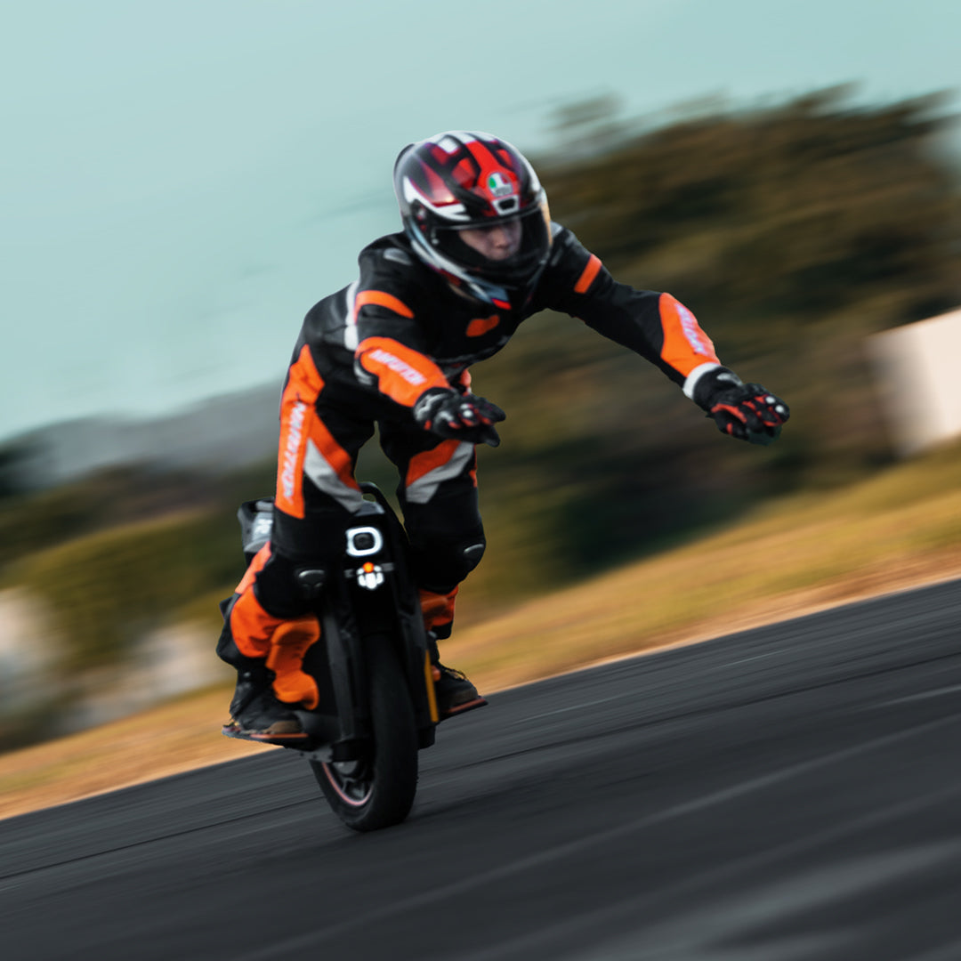 Inmotion P6 Inmotion P6 Electric Unicycle – Powered by 235V. Built to Rule. – INMOTION